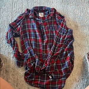 American Eagle Outfitters Red and Blue Plaid Shirt